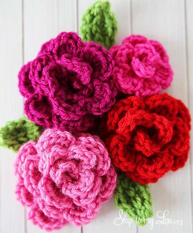 12 Crochet Valentine's Day Projects {Free Patterns} - Roses